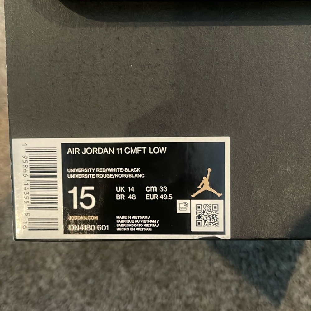Air Jordan 11 CMFT Low